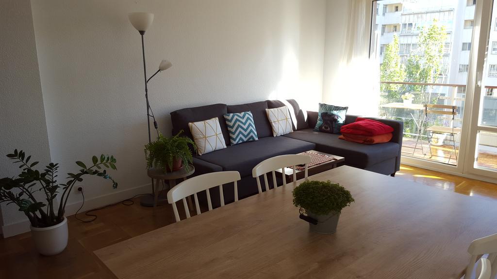 Apartamento Vuelta Del Castillo ปัมโปลนา ภายนอก รูปภาพ